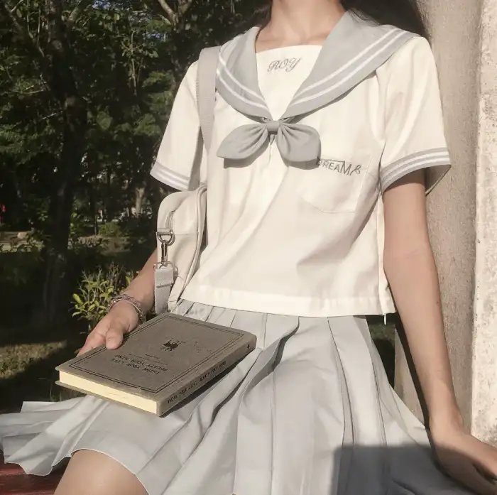 没有男人的八月末